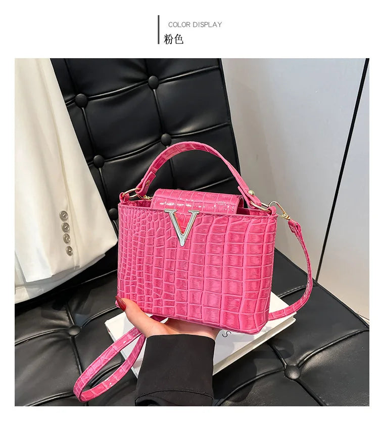 Mini multifunctional handbag made of waterproof PU fabric, fashionable, solid color, simple material, locking buckle, decoration 