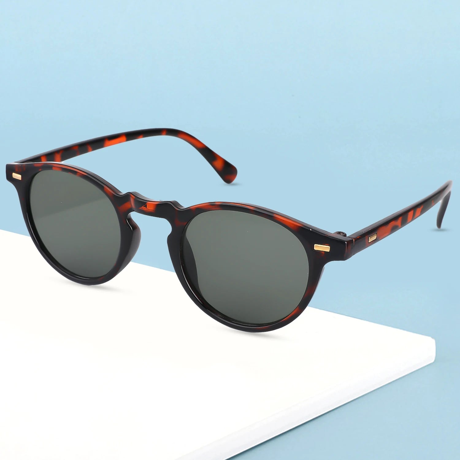 Petites lunettes de soleil rondes lunettes de soleil élégantes pour hommes et femmes rétro classique sélection multi-styles voyage Shopping randonnée UV400