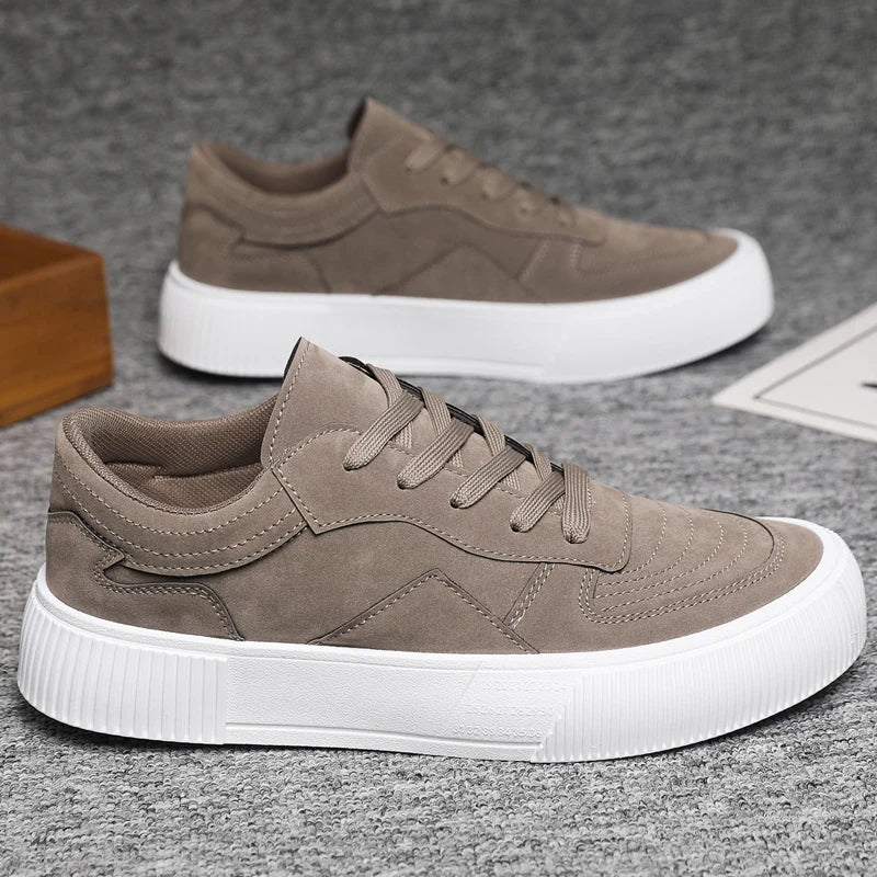 Baskets pour hommes chaussures plates de mode pour homme chaussures décontractées de haute qualité pour hommes classique confortable résistant à l'usure couleur Pure