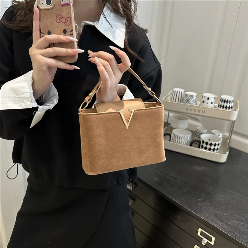 Fashionable mini suede bag for women, faux suede tote bag, decorative handbag with locking buckle, shoulder bags 