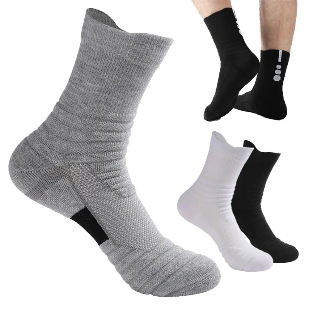 3 pairs of men's comfortable cushioned athletic socks for outdoor sports