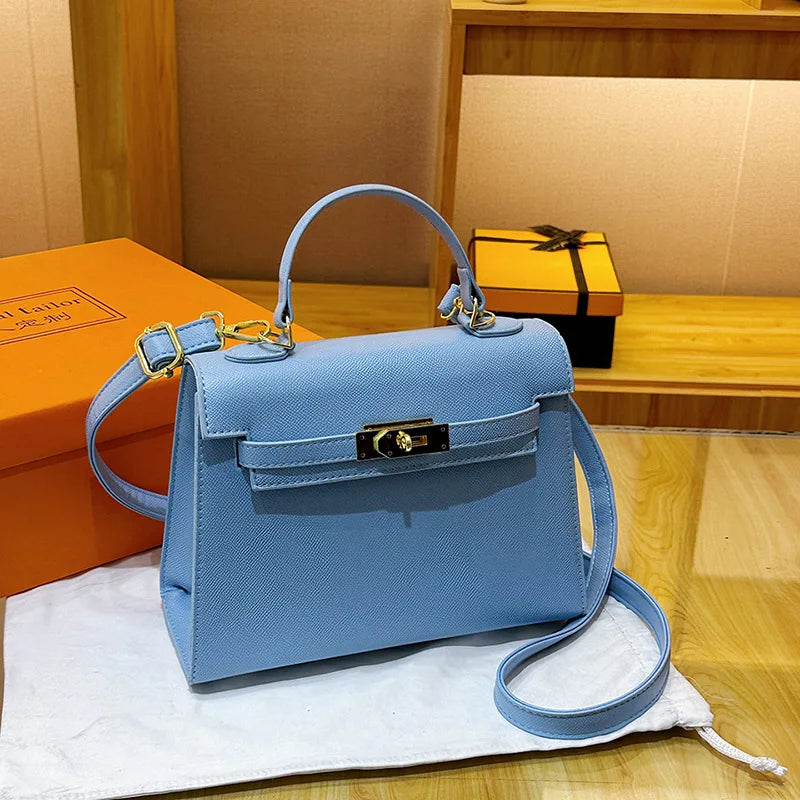 New trendy, unique, classic and luxurious brand - High-end design - Pure color - Unique platinum shoulder bag 
