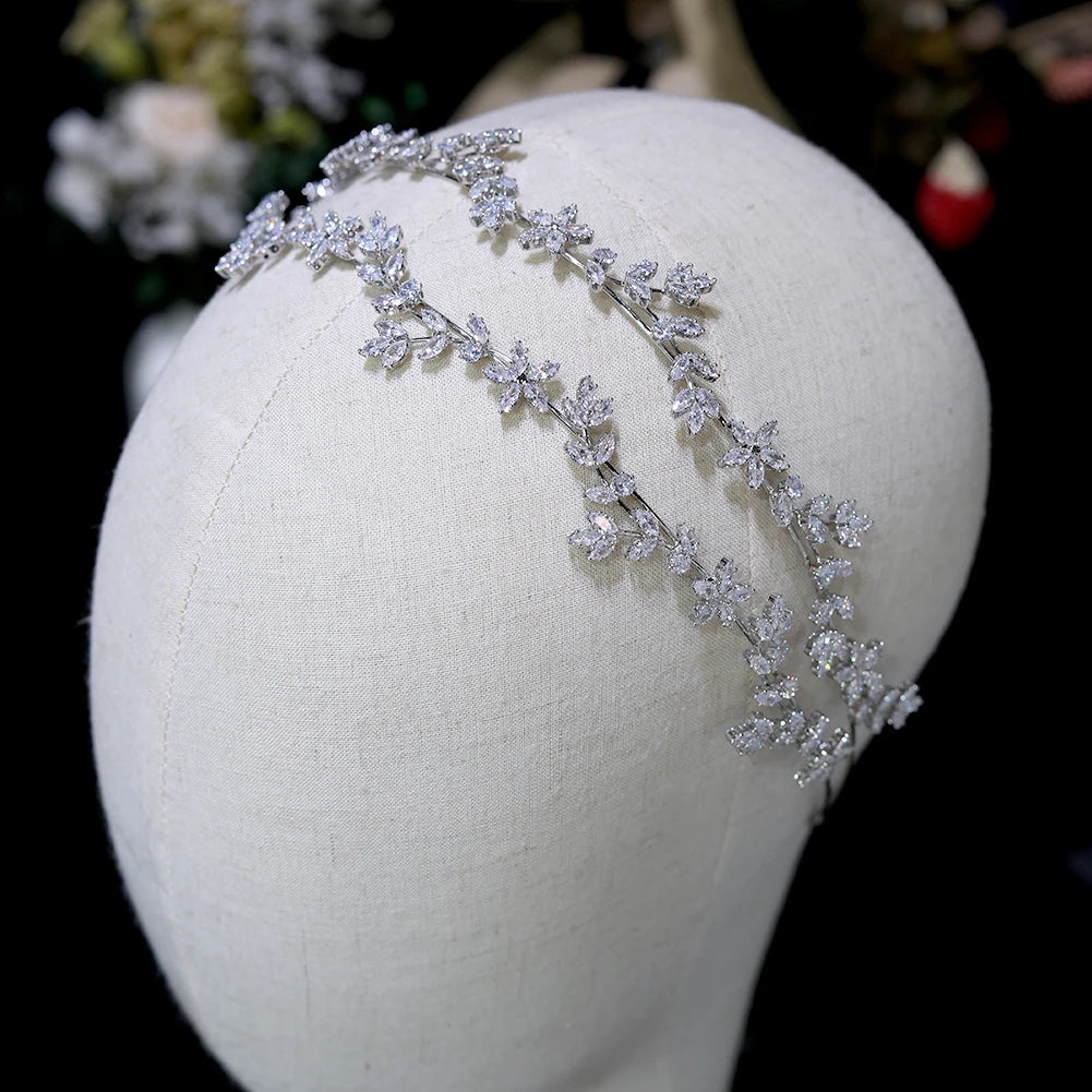Diadème de mariage en cristal, bande de sauna du cuir chevelu, couronne CZ, accessoires pour cheveux, bijoux de demoiselle d'honneur, pièces de sauna pour femmes, 2024
