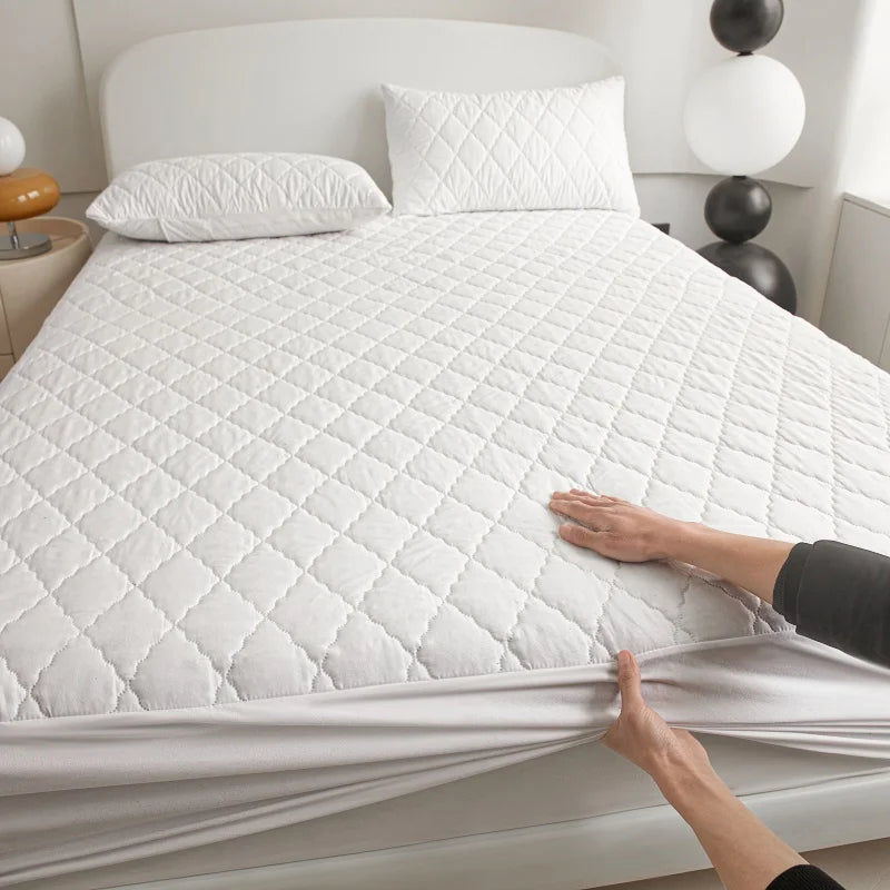 Housse de matelas matelassée épaisse et imperméable, protection de matelas, drap-housse Queen King, couverture de lit (sans taie d'oreiller)