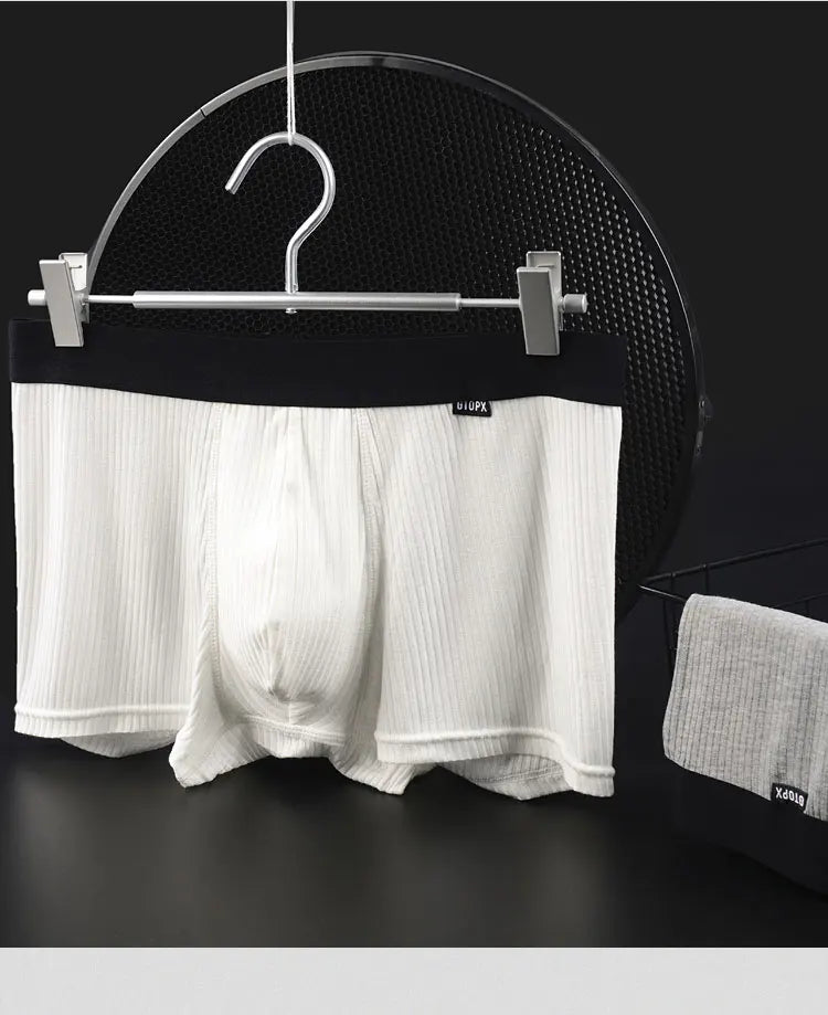 Men's underwear, boxer shorts, sexy men's briefs. Men's underwear is stylish, breathable, and comfortable.