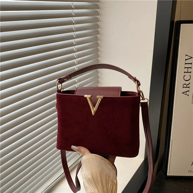 Fashionable mini suede bag for women, faux suede tote bag, decorative handbag with locking buckle, shoulder bags 