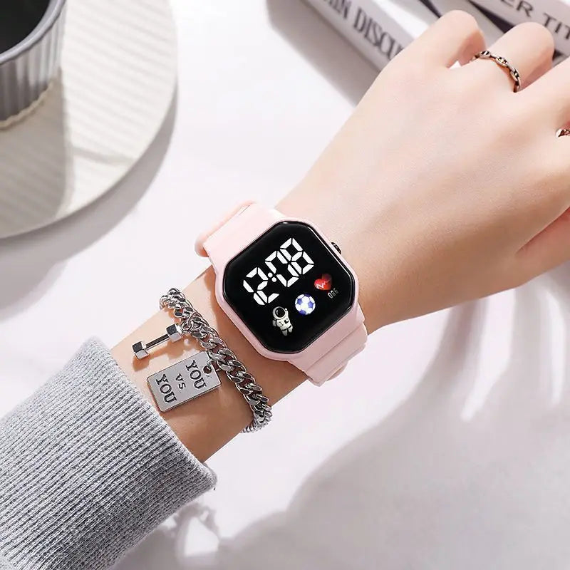 Montre de Sport pour enfants, numérique, Spaceman, bracelet en Silicone, étanche, électronique, cadeaux pour garçons et filles