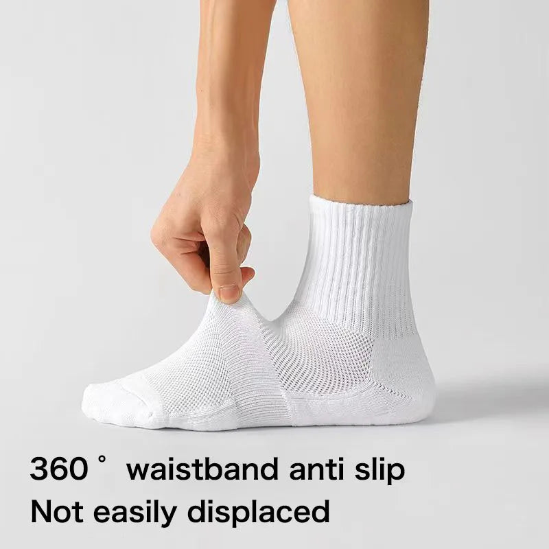 3 pairs of mid-calf sports socks with towel soles for all seasons, solid color, deodorizing, sweat-absorbing and breathable; black mid-calf socks, shock-absorbing and heel-protecting.