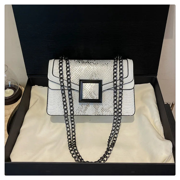 Sac à bandoulière simple pour femmes, style coréen, à la mode, design de niche décontracté, chaîne polyvalente, exquis, style occidental