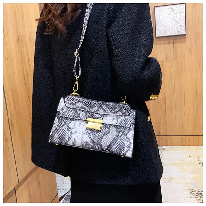 New Luxury Brand Designer Handbag Women's Snake Print Leather Shoulder Bags Fashion Small Square Crossbody Bag Bolsa De Ombro 