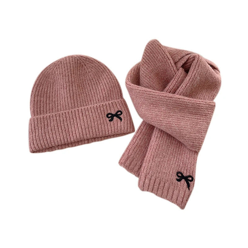 Écharpes coréennes avec nœud brodé pour enfants, bonnet doux pour enfants, chapeau épais pour filles et garçons, casquette chaude imbibée d'hiver, chapeaux mignons, 2 pièces