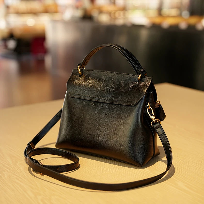 Nouveau sac de luxe léger pour femmes, sac de banlieue à la mode, décontracté et polyvalent, sac à main, bandoulière