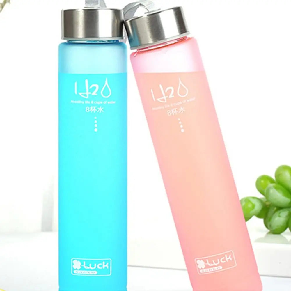 Bouteille d'eau conviviale rée en plastique pour filles et garçons, bouilloire de sport portable et étanche, 280ml