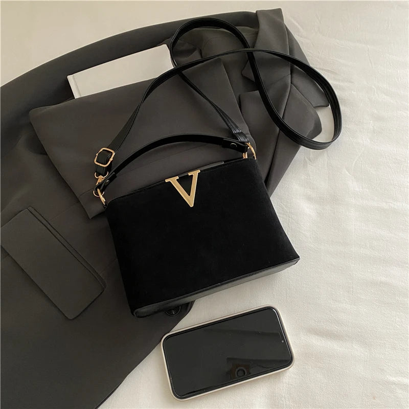 Fashionable mini suede bag for women, faux suede tote bag, decorative handbag with locking buckle, shoulder bags 