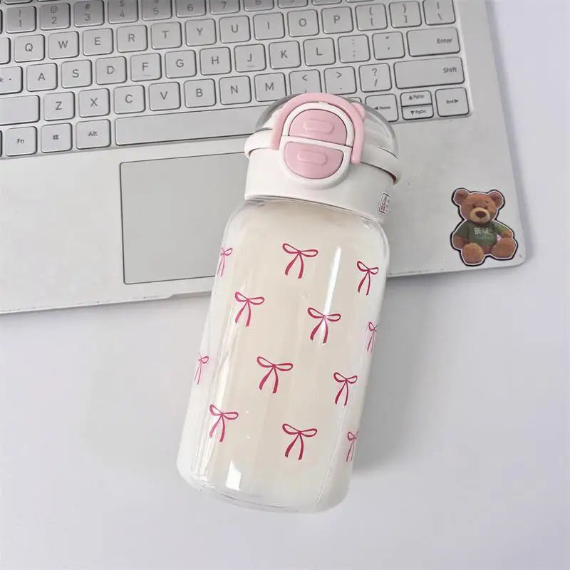 Bouteille d'eau mignonne avec paille, couvercle Pop-Up Portable en plastique, tasse d'eau Kawaii, bouteille d'eau anti-fuite, sans BPA