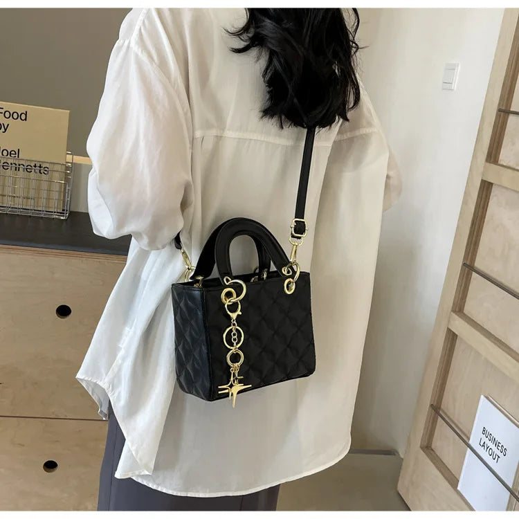 Small Premium Western Style Bag, New Shoulder Bag, Fashionable Embroidery Thread, Versatile Concubine Handbag 