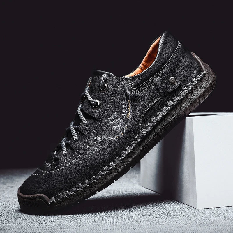 Men's leather moccasin, casual shoes, comfortable, high quality, fashionable, soft zones, classic, rinse-resistant, non-adherent, flat, trendy, outdoor, new