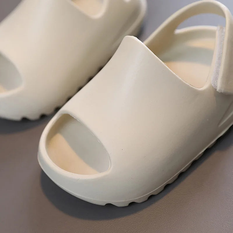 Pantoufles d'été pour enfants, vente en gros, chaussures de plage, commerce extérieur, chaussures trouées pour petits enfants, chaussures pour bébés