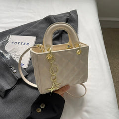 Small Premium Western Style Bag, New Shoulder Bag, Fashionable Embroidery Thread, Versatile Concubine Handbag 