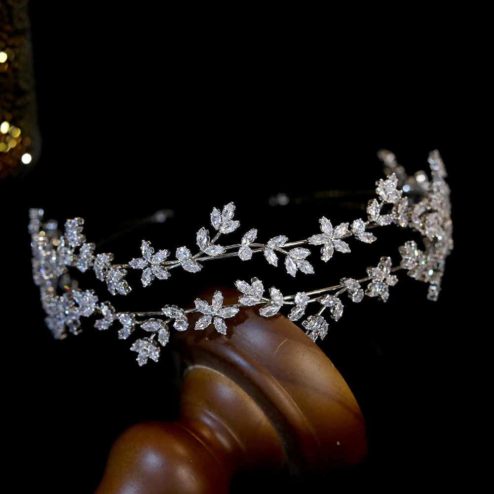 Diadème de mariage en cristal, bande de sauna du cuir chevelu, couronne CZ, accessoires pour cheveux, bijoux de demoiselle d'honneur, pièces de sauna pour femmes, 2024