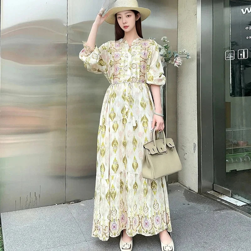 Loose-fitting bohemian cotton dress with floral print, long sleeves, plus size, maternity maxi dress for pregnant women and expectant mothers