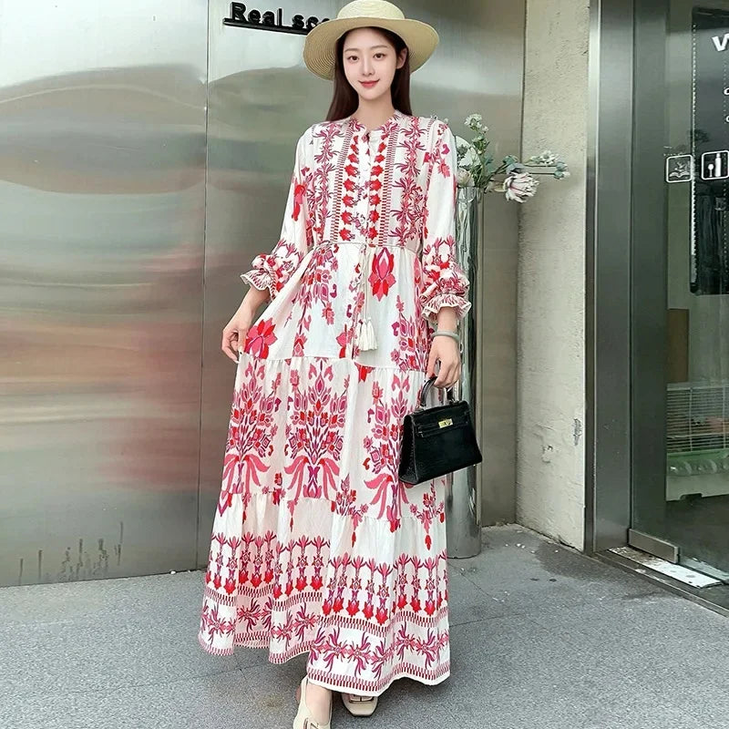 Loose-fitting bohemian cotton dress with floral print, long sleeves, plus size, maternity maxi dress for pregnant women and expectant mothers