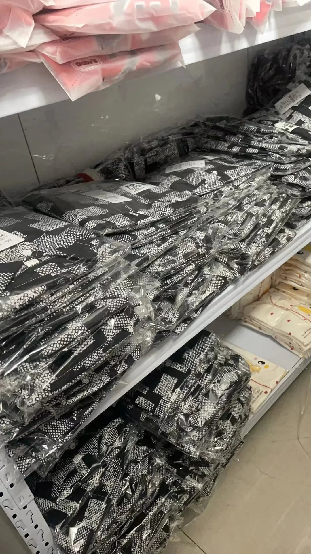 Ensemble de vêtements pour enfants, chemise en soie glacée, haut Polo à manches courtes + short, ensemble 2 pièces, Style de rue, vêtements d'extérieur décontractés et simples