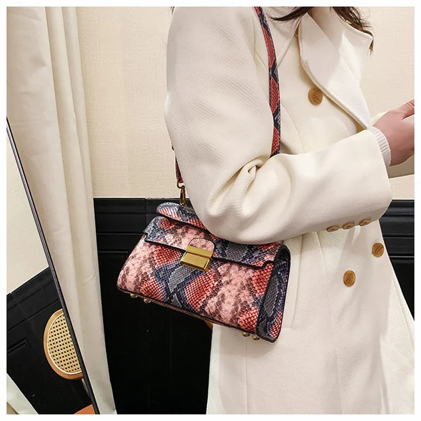 New Luxury Brand Designer Handbag Women's Snake Print Leather Shoulder Bags Fashion Small Square Crossbody Bag Bolsa De Ombro 