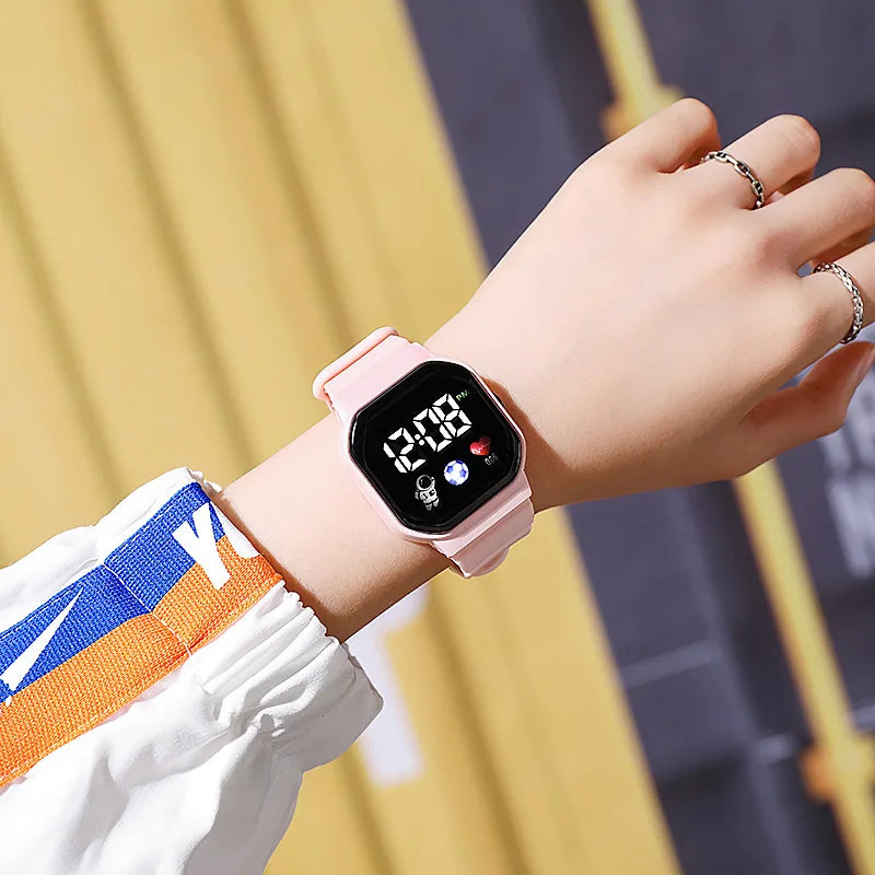 Montre de Sport pour enfants, numérique, Spaceman, bracelet en Silicone, étanche, électronique, cadeaux pour garçons et filles