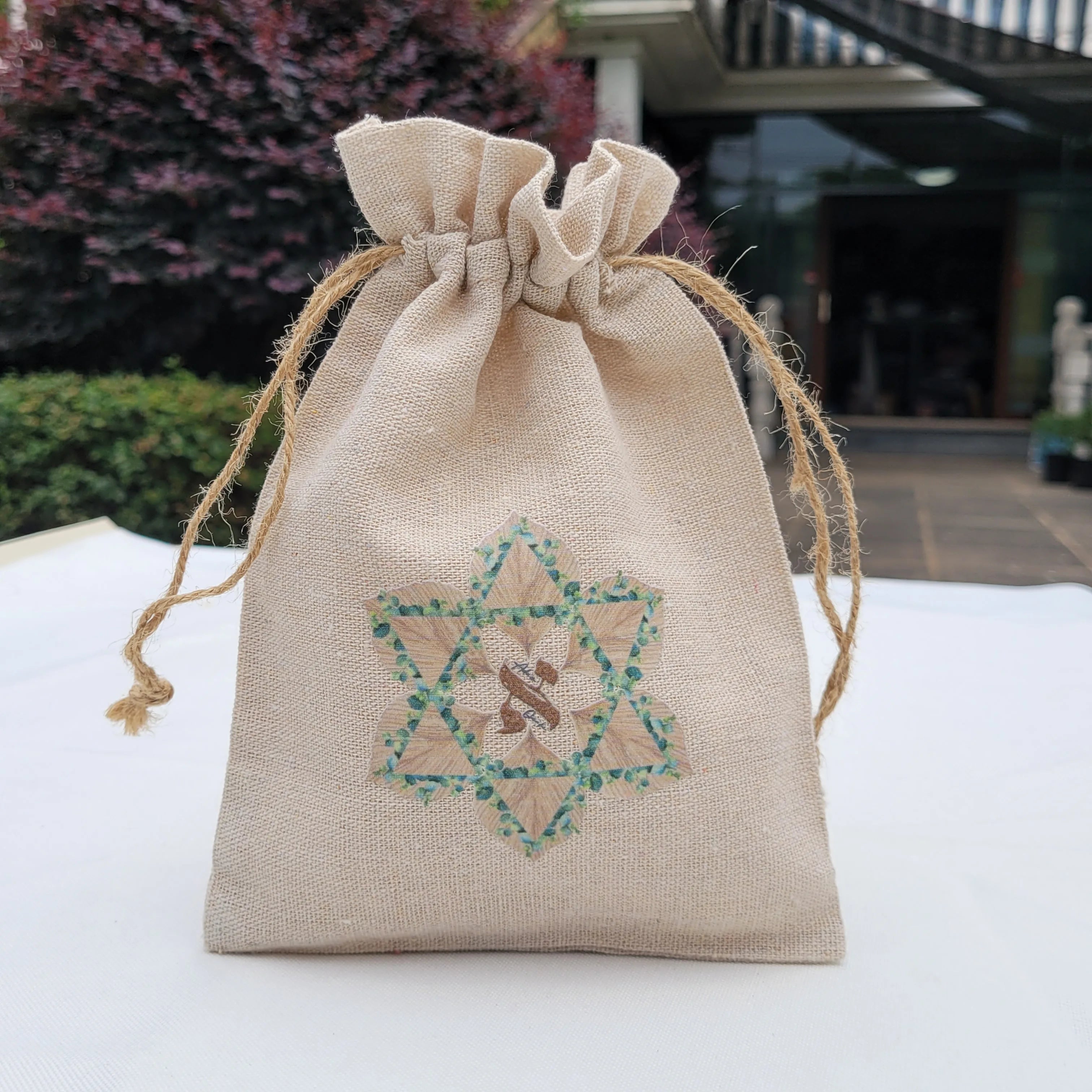Sacs cadeaux en lin naturel personnalisés écologiques pour anniversaire, réception-cadeau pour bébé, pochette de mariage rustique avec logo, sac anti-poussière en Jute