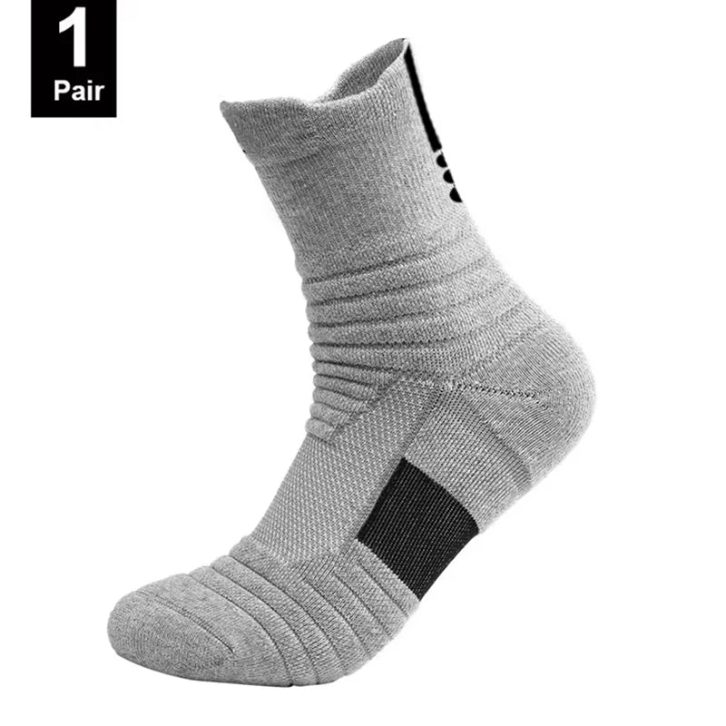 1/3 pairs of men's non-slip football socks, cotton socks, short and long tube, breathable and deodorizing sports socks, sizes 39-45