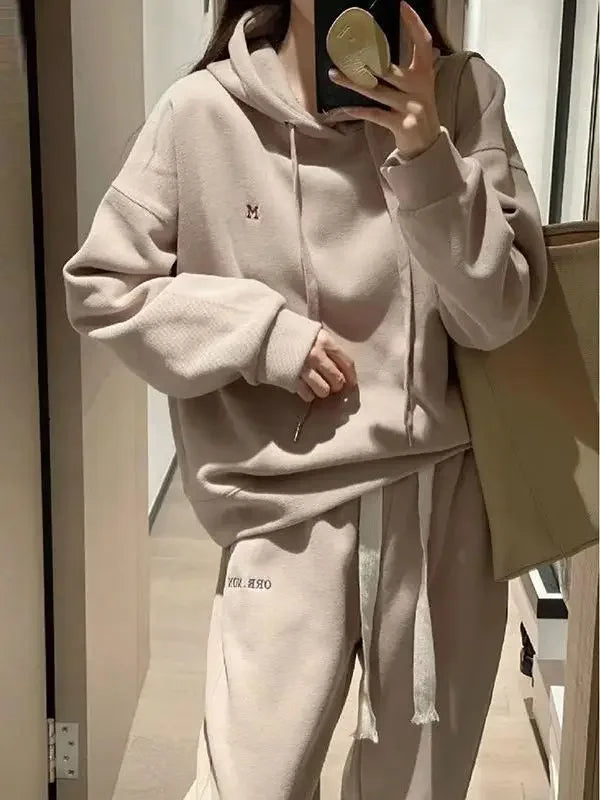 Ensemble de sport américain à la mode pour femmes, sweat à capuche, pantalon décontracté brodé, ensemble deux pièces en Fiber de Polyester, automne hiver