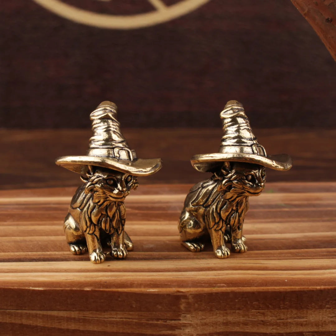 Small Cute Wizard Cat Statue, Small Creative Solid Brass Statue, Child's Pet, Miniature Kitten, Retro Ornaments, Home Decorations