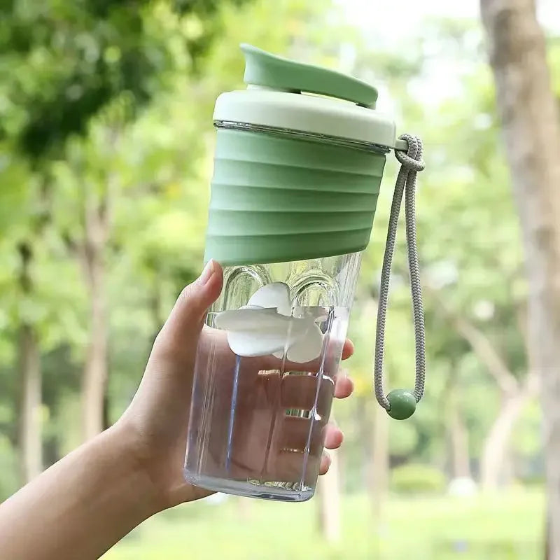 Bouteille d'eau portative de grande capacité pour sports de plein air, tasse transparente de secoueur de protéines avec sangle de transport pour le fitness et la randonnée