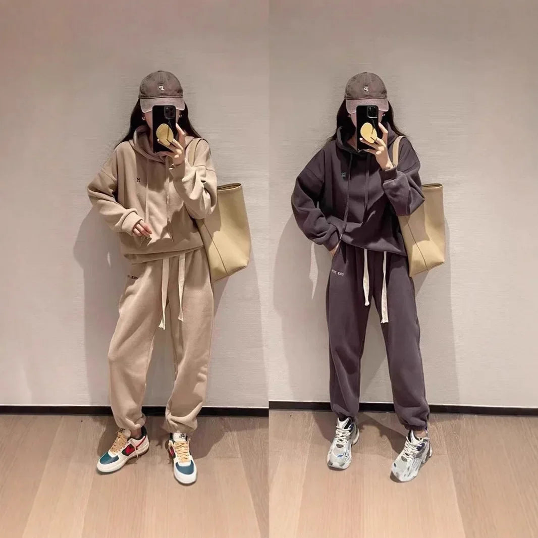 Ensemble de sport américain à la mode pour femmes, sweat à capuche, pantalon décontracté brodé, ensemble deux pièces en Fiber de Polyester, automne hiver