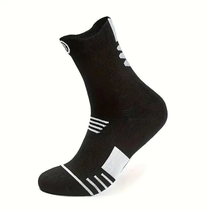3 pairs of men's comfortable cushioned athletic socks for outdoor sports