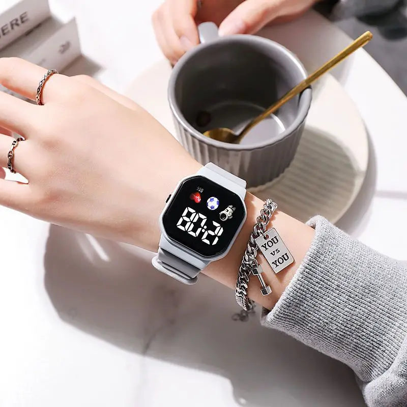 Montre de Sport pour enfants, numérique, Spaceman, bracelet en Silicone, étanche, électronique, cadeaux pour garçons et filles