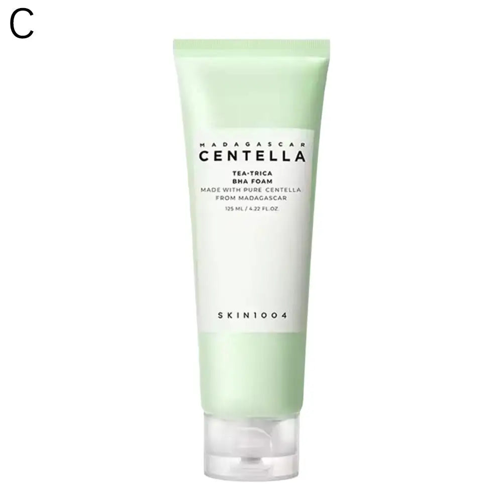 Nettoyant pour le visage Skin1004 Centella Asiatica, Essence de sel de l'himalaya, mousse nettoyante en profondeur pour une purification douce et rafraîchissante