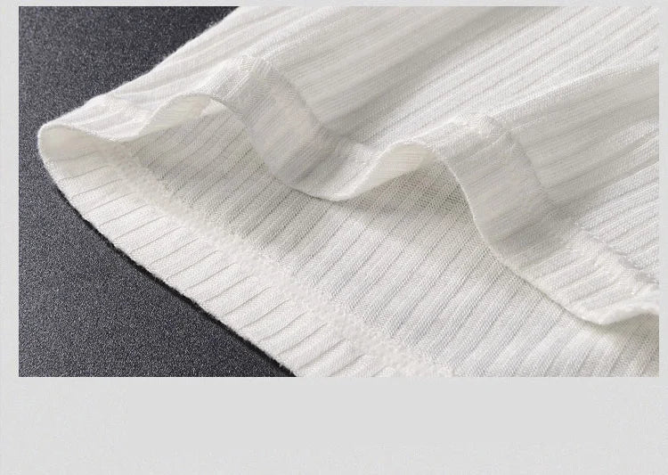 Men's underwear, boxer shorts, sexy men's briefs. Men's underwear is stylish, breathable, and comfortable.