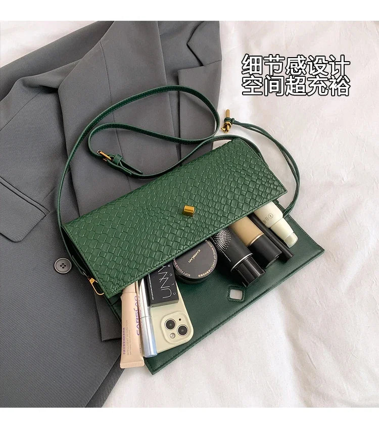 Elegant designer-inspired women's handbag - Luxury branded leather shoulder tote with optional shoulder strap 
