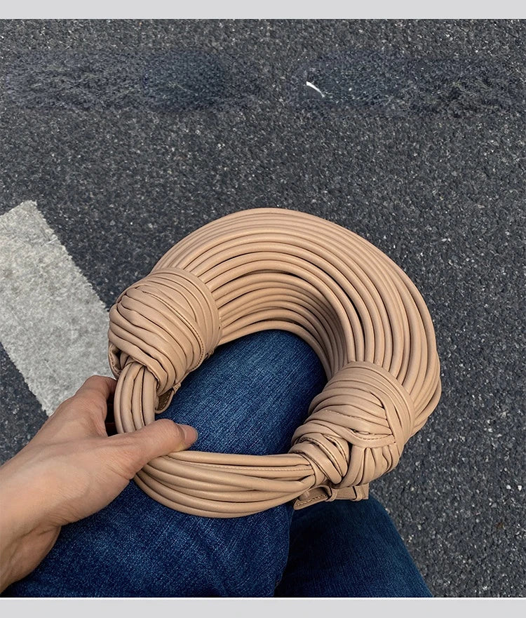 Sacs à main pour femmes 2025 nouveau en or marque de luxe de créateur sacs à nouilles tissés à la main corde nouée tiré Hobo argent pochette de soirée