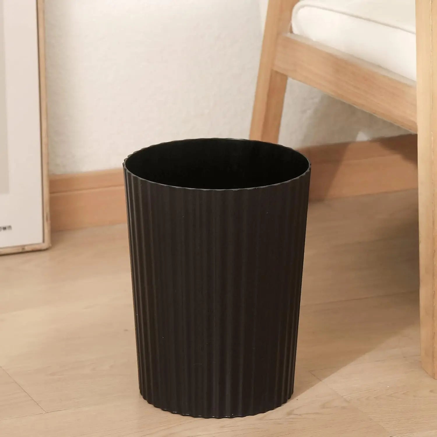 Poubelle ronde en plastique, conteneur poubelle pour salle de bains, cuisine, chambre à coucher, maison, bureau, dortoir d'université