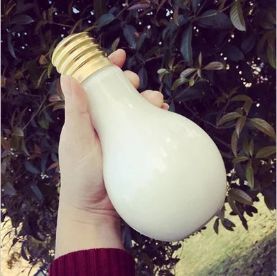 Bouteille d'eau créative d'été, petite gourde mignonne, à la mode, ampoule de jus de lait, anti-fuite, bouteilles portables mignonnes