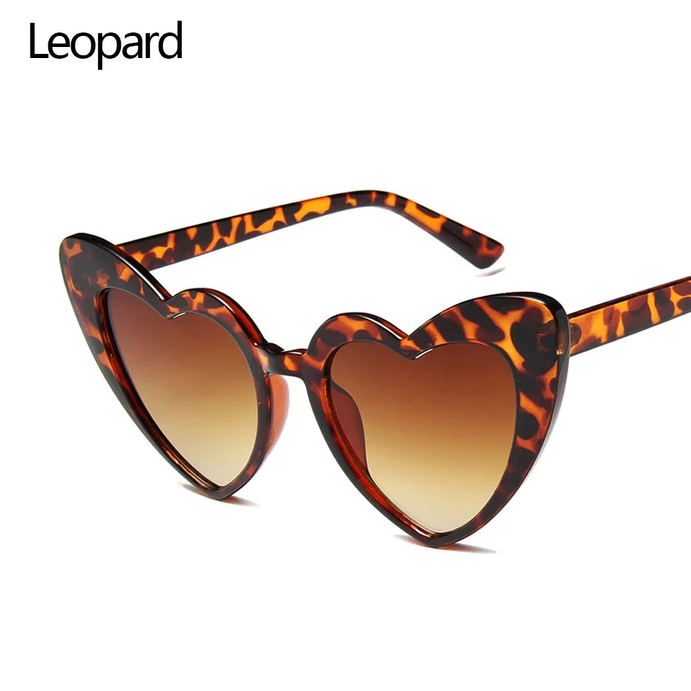 Lana del rey-Lunettes de soleil en forme de cœur pour femmes, lunettes de soleil rétro, lunettes de protection UV400, grand cadre, effet d'amour, luxe, 1PC
