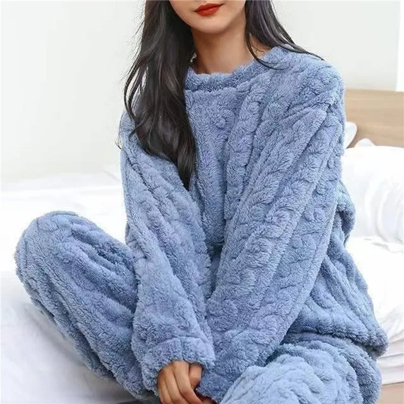 Ensemble pyjama chaud en velours de corail doux pour femmes, vêtements d'extérieur confortables pour l'hiver, cadeau de noël pour la rentrée scolaire ﻿