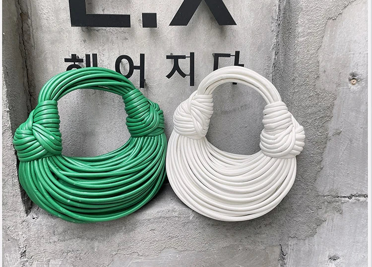 Sacs à main pour femmes 2025 nouveau en or marque de luxe de créateur sacs à nouilles tissés à la main corde nouée tiré Hobo argent pochette de soirée