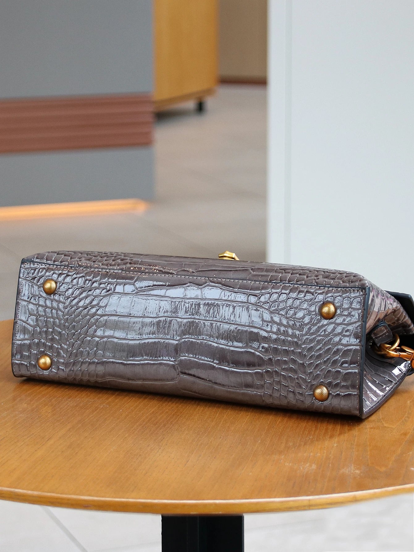 2025 nouveau rétro bleu en forme de serpent sac à main de haute qualité mode luxe sac à main léger grande capacité une épaule messen
