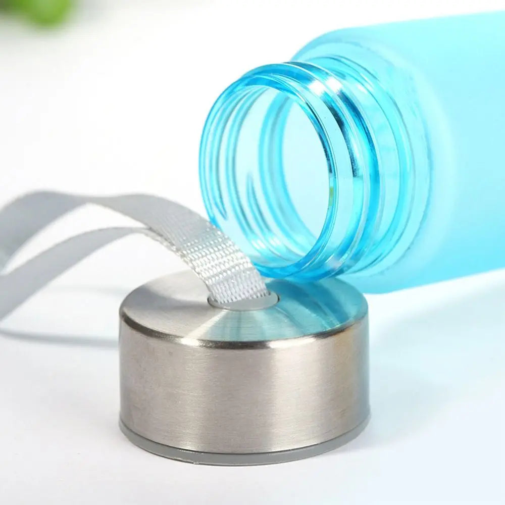 Bouteille d'eau conviviale rée en plastique pour filles et garçons, bouilloire de sport portable et étanche, 280ml