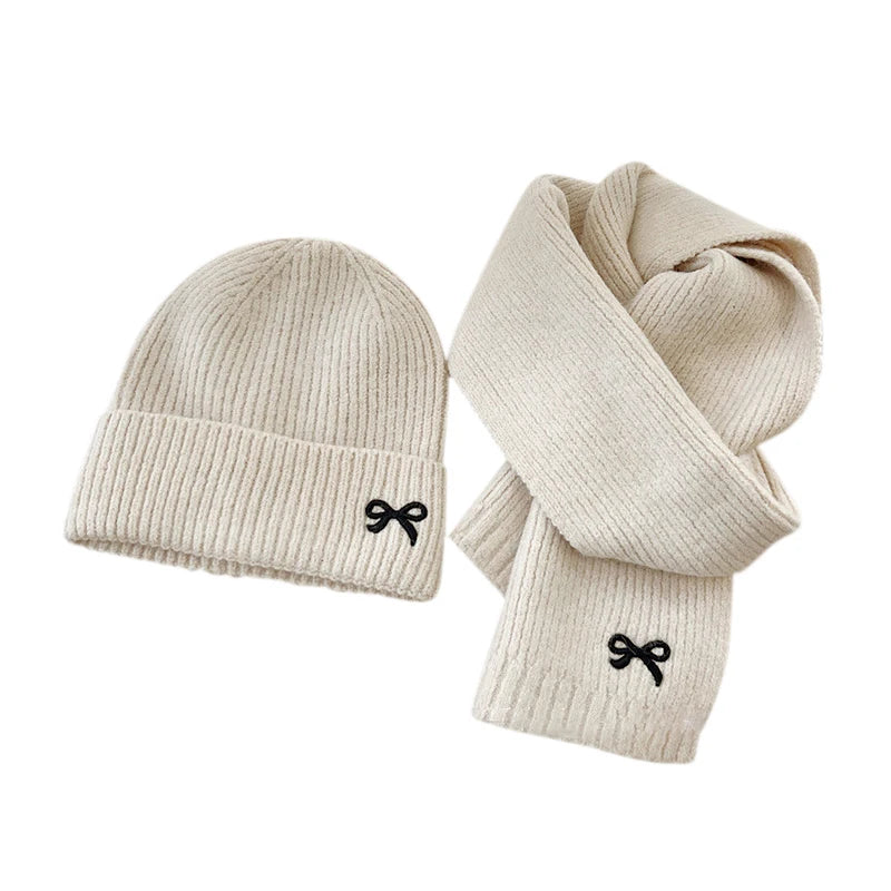 Écharpes coréennes avec nœud brodé pour enfants, bonnet doux pour enfants, chapeau épais pour filles et garçons, casquette chaude imbibée d'hiver, chapeaux mignons, 2 pièces