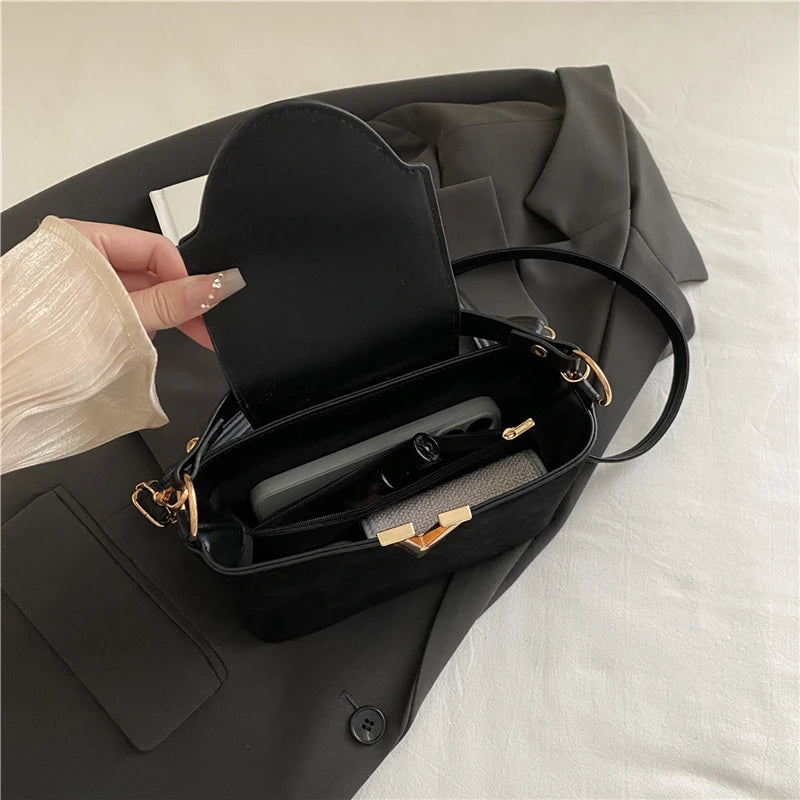 Fashionable mini suede bag for women, faux suede tote bag, decorative handbag with locking buckle, shoulder bags 